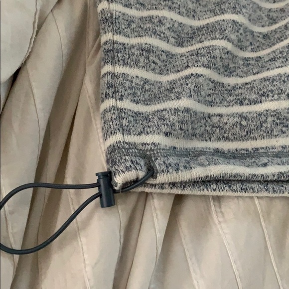 thread+supply quarter zip - Picture 2 of 4